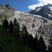 Rochers lissés par l'action du glacier