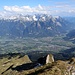 Richtung Südost führt ein recht deutliche Wegspur, die Chammeggroute.
