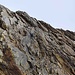 breve muretto di roccia per raggiungere il Sustenlimi