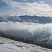 Blick zum wolkenumspielten Kaisergebirge.