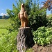 ... bewacht von einem hölzernen Adler