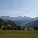 Blick vom Grödner Joch zu den Bergen jenseits des Gadertals