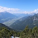 Blick das Inntal entlang flussaufwärts.