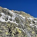 Unten ist eine etwas steile Stufe zu überwinden, welche sich heute fast zum Eisfall transformiert hat. Hier war ich froh um Pickel.