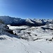 Bis zum Sattel geht es heute angenehm über leichte Schneeauflage