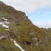 Der Höhenweg quert in dieser Flanke.