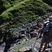 Le passage de ce ravin était très délicat, le sentier a été complètement détruit.