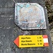 dal piccolo parcheggio si attraversa il paese seguendo la strada "Via Nuova"