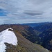 .. ins Weisstannental, hinten die Rätikonberge ..