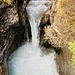 eine erste Wasserfallstufe - vor ...