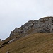 Schlussaufstieg zum Margelchopf. An den steilsten Stellen sind Stahlseile montiert (T3+).