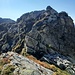Der Südgrat ist ebenfalls anhaltend alpin und bietet einige interessante Kraxelstellen