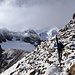 Durch etwas Neuschnee zum Gletscher