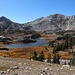 Lewis Lake mit dem Kegel des Sugarloaf (Zuckerhut) Mountain