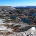 Blick auf die Seenplatte um den flachen Browns Peak