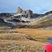 Schlapphut auf dem Trubelboden: Schaut, dass die Russen keine Troubles machen und gibt Entwarnung: Die Antenne ist keine russische Spionageeinrichtung, sondern eine Schneemessstation