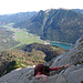Anne an einer der Kletterstellen in der Schrofenflanke der Seekarspitze