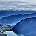 Blick über das südliche Ende des Achensees zum Alpenhauptkamm mit Föhnwolken