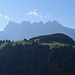 Les Dents du Midi dans la brume matinale