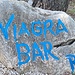 Keine Ahnung, ob es die blauen Pillen dort wirklich gibt, die Bar hat nämlich derzeit geschlossen!