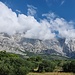Biokovo-Gebirge mit Miitagswolken 