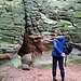 Wem hier der Sinn nach einem weiteren kleinen Abenteuer steht, der sollte aufmerxam um die Felswand herumgehen. An einer Stelle....