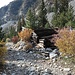 Zerfallene Holzhütte unterhalb des Como Lake