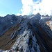 Blick vom Mittegipfel auf den Westgipfel und Säntis