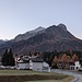 Das Gipfelziel vom Hotel aus gesehen am frühen Morgen.
