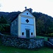 Kapelle Sant'Ambrgio - der "Klosterweg" liegt direkt rechts neben dem Kloster...
