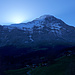 Über dem Eiger geht die Sonne auf