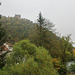 Burg Altenbaumburg. Noch war es zu neblig als dass sich die Auffahrt lohnen würde
