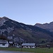 Start bei der Talstation der Bergbahnen.