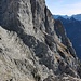 Am Preußgrat angekommen mit Blick auf die mächtigen Südwände des SO-Grats.