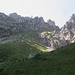 Die winzige Scharte rechts (1862m) ist mein nächstes Ziel
