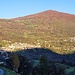 <b>Il Monte Pinzernone visto dalla Valle di Ponna.</b>