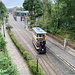 Unterwegs im Crich Tramway Village - Blick von der Bowes-Lyon Bridge in Richtung Depot/Streckenanfang Crich. Unten ist Sheffield Corporation No. 74 zu sehen.