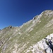 hier nicht dem Pfad nach links folgen, sondern direkt über den Grat zur Kuchelbergspitz