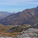Hinten lugt der Tödi hervor. Rechts das Chastelhorn