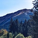 Die Rohnenspitze (1990 m), nun schon ziemlich weit entfernt.