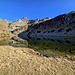 Dopo il pranzo a Q2420 seguendo l'Alta Via raggiungiamo il lago Grande di Porcile