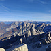 Blick nach Osten in die bei uns kaum bekannten "Kleinen Dolomiten" der Bosconerogruppe und der Friaulischen Dolomiten