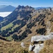 Justistal mit Nebel über dem Thunersee.