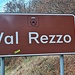 <b>Dai semafori di Porlezza svolto a sinistra sulla SP11, che in una decina di chilometri mi conduce a Buggiolo e poco oltre a Dasio (1118 m). </b>