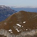 Blick im Zoom vom Ofen (2188m) auf den Vorstegg (2167m) den wir als nächsten Gipfel besuchen werden.<br /><br />Im Hintergrund ist der Pilatus-Esel (2118,7m).