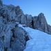 Im Schatten hielten sich ein paar Schneereste.