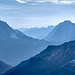 Wetterstein und Mieminger, dazwischen schemenhaft der Großvenediger (3657 m).