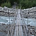 Zur Erinnerung ein Bild aus 2009: Die alte Hängebrücke über die Kander