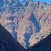 Vue vers les montagnes au-delà de la valle Verzasca