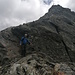 Abstieg vom Nordgipfel auf dem sehr anspruchsvollen Wanderweg.